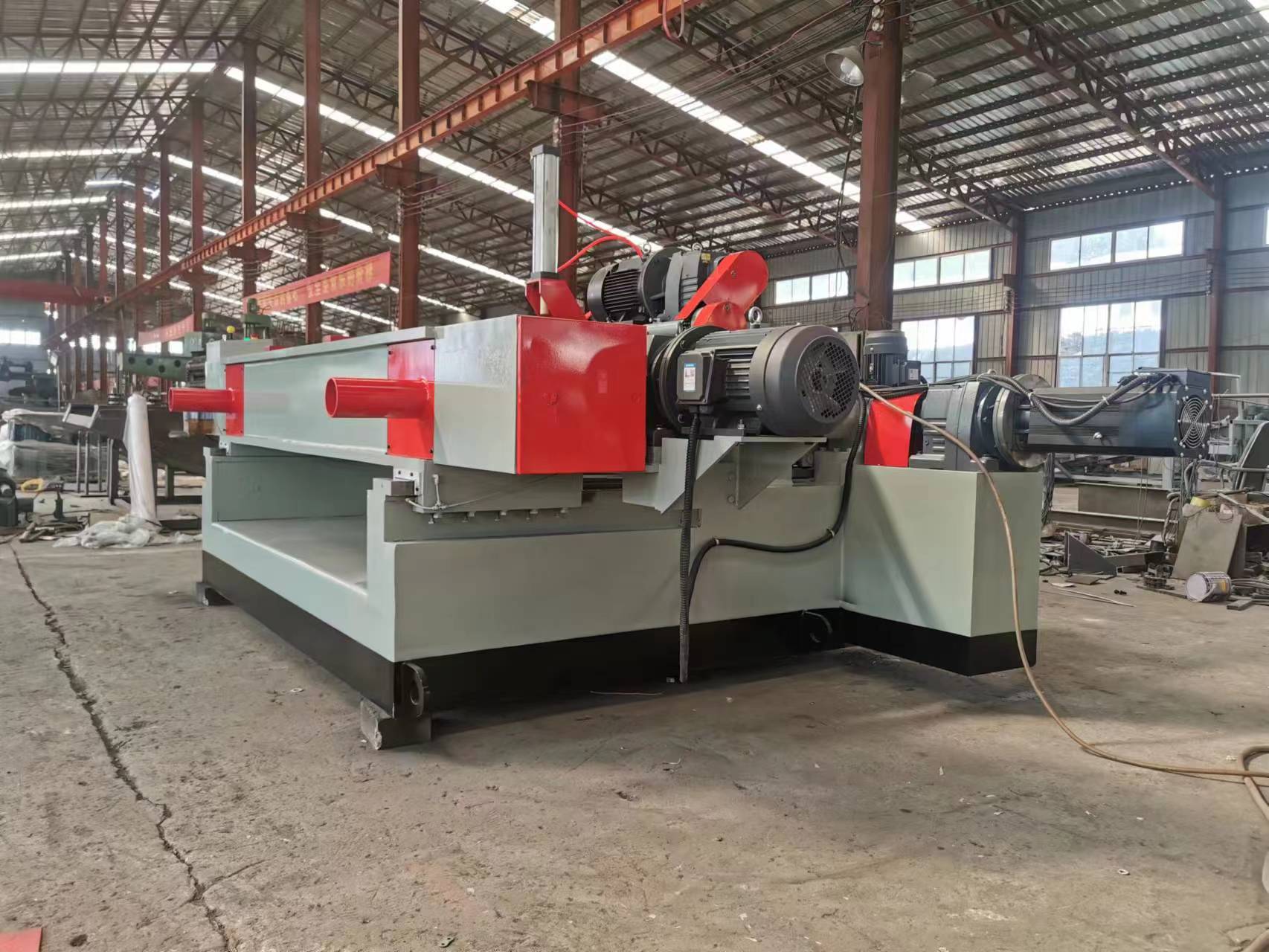 8ft Heavy Duty Automatic Spindleless Core Veneer Peeling Machine